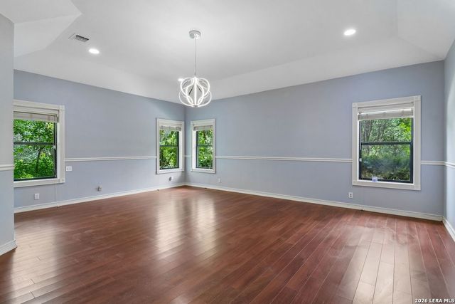 237 CREST TRL, Hill Country Village, TX 78232