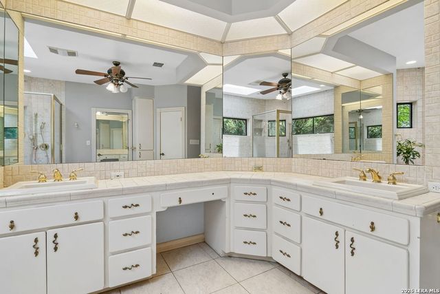 237 CREST TRL, Hill Country Village, TX 78232
