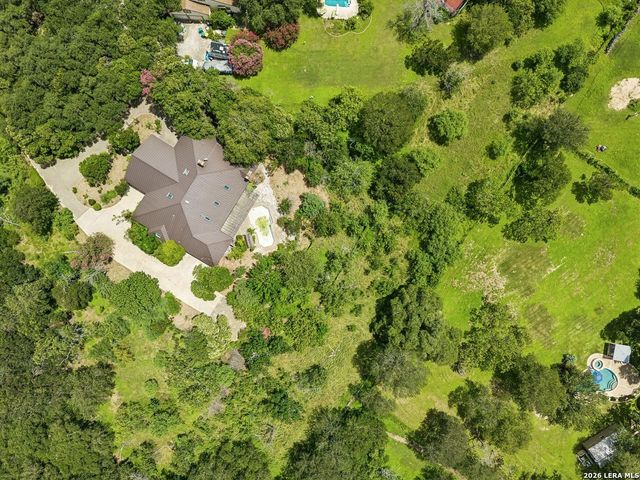 237 CREST TRL, Hill Country Village, TX 78232