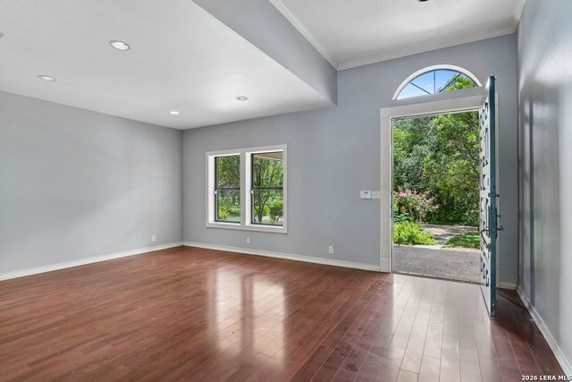 237 CREST TRL, Hill Country Village, TX 78232