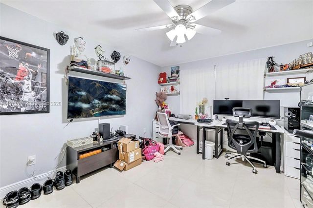 601 Ives Dairy Road 00, Miami, FL 33179