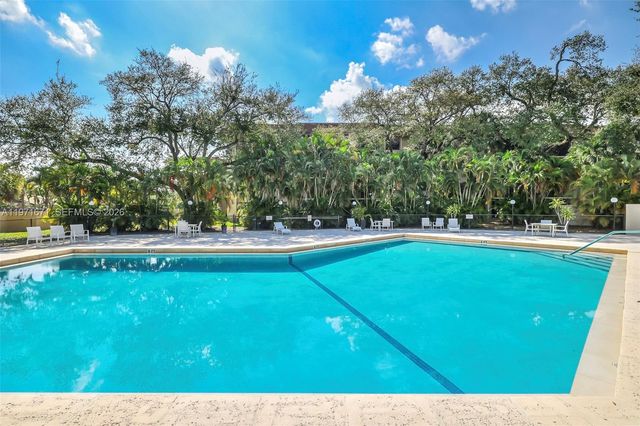 601 Ives Dairy Road 00, Miami, FL 33179
