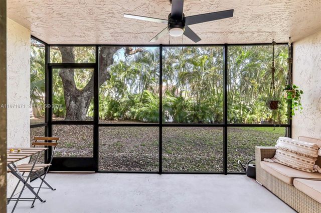 601 Ives Dairy Road 00, Miami, FL 33179