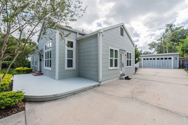 1927 SHAWNEE TRAIL, Lakeland, FL 33803