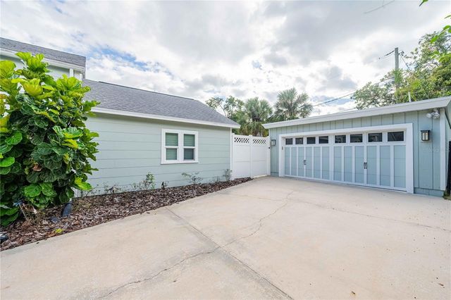 1927 SHAWNEE TRAIL, Lakeland, FL 33803