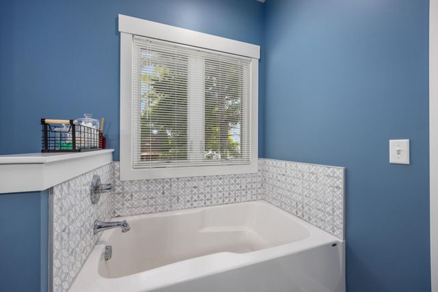 8106 Shenandoah Lane, Howard City, MI 49329