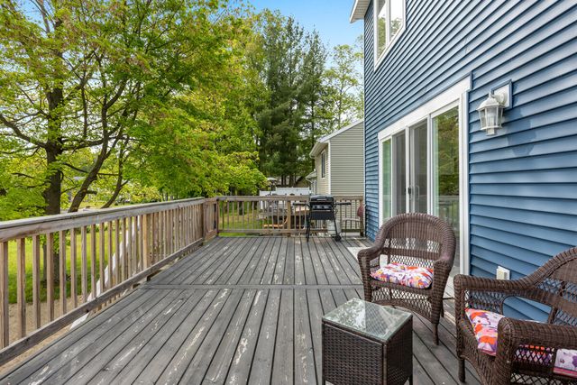 8106 Shenandoah Lane, Howard City, MI 49329