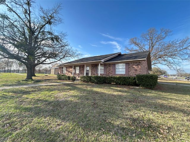 801 Pampa Street, Sulphur Springs, TX 75482