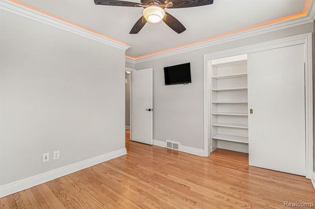 1421 Lloyd Avenue, Royal Oak, MI 48073