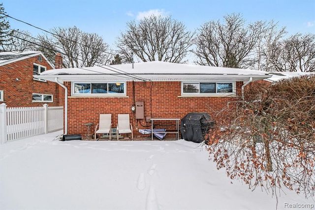 1421 Lloyd Avenue, Royal Oak, MI 48073