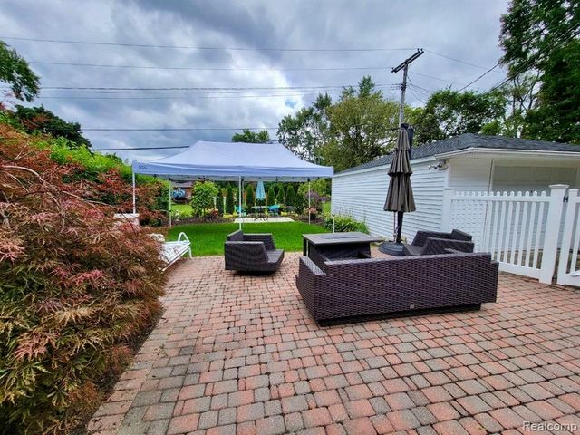 1421 Lloyd Avenue, Royal Oak, MI 48073
