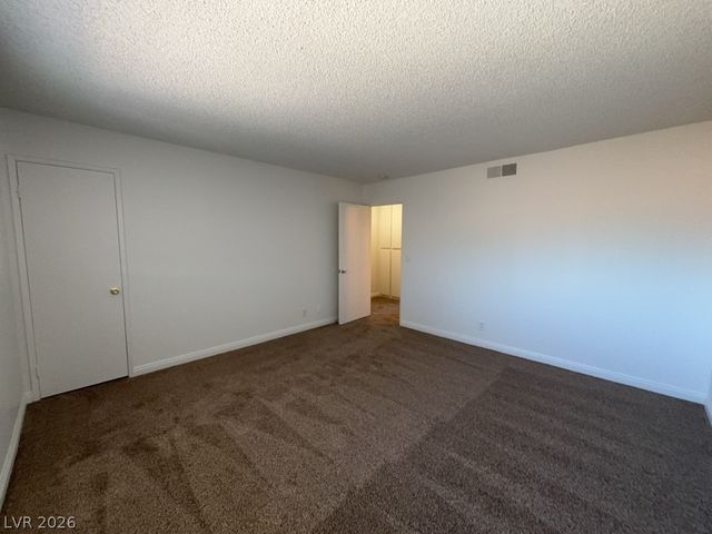 2658 Kline Circle 3, Las Vegas, NV 89121