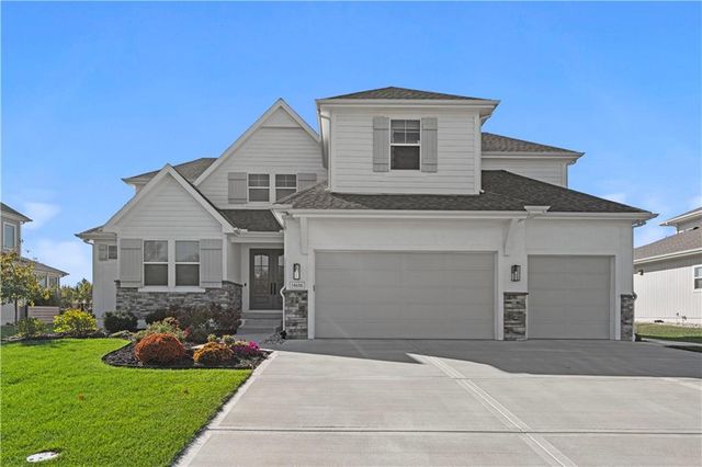 14686 S Parkhill Street, Olathe, KS 66062