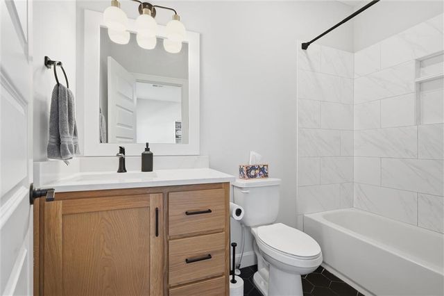 14686 S Parkhill Street, Olathe, KS 66062