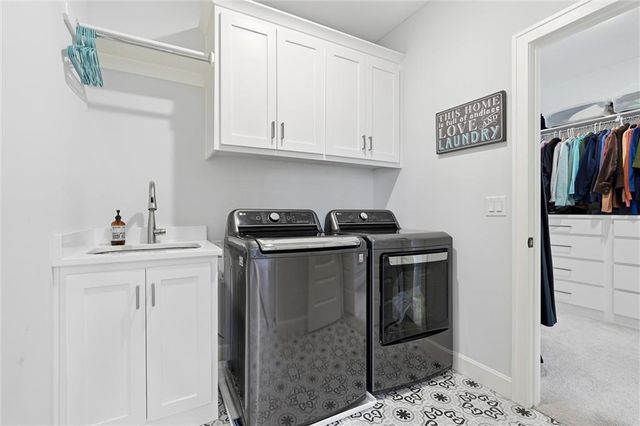 14686 S Parkhill Street, Olathe, KS 66062