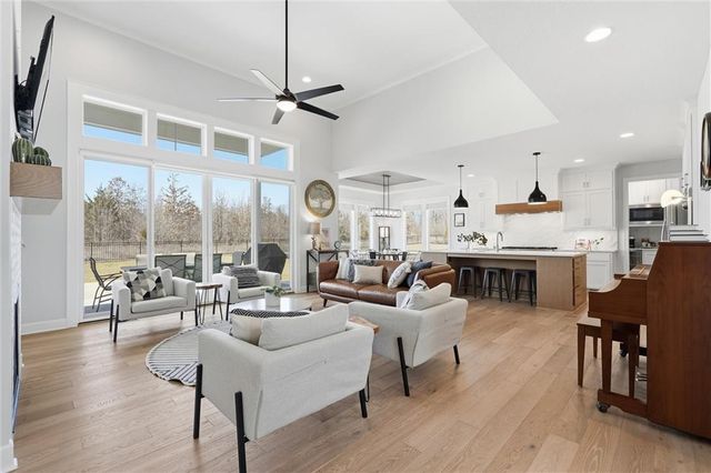 14686 S Parkhill Street, Olathe, KS 66062