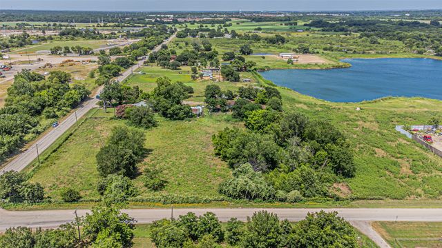 1407 W Simonds Road, Seagoville, TX 75159