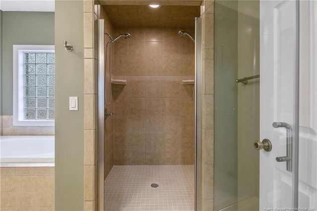 61 Fountain Park Circle, Spring Lake, NC 28390