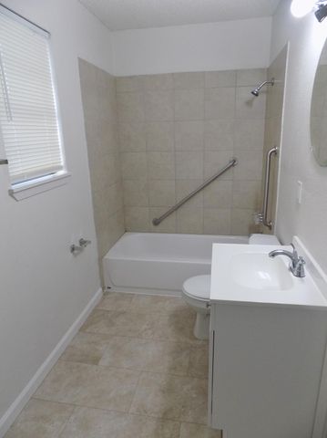 712 E Highland Boulevard, San Angelo, TX 76903