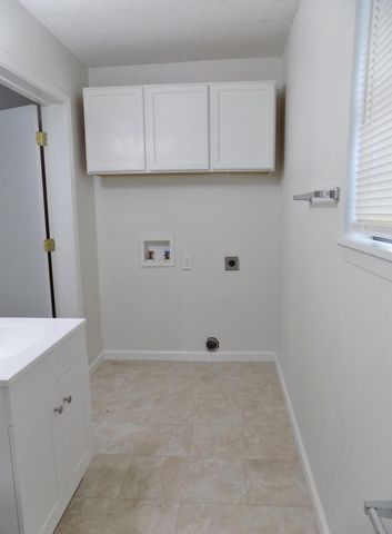 712 E Highland Boulevard, San Angelo, TX 76903