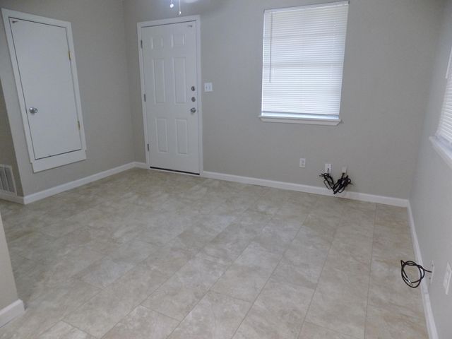 712 E Highland Boulevard, San Angelo, TX 76903