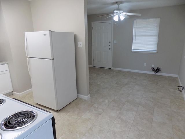 712 E Highland Boulevard, San Angelo, TX 76903