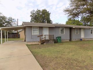 712 E Highland Boulevard, San Angelo, TX 76903