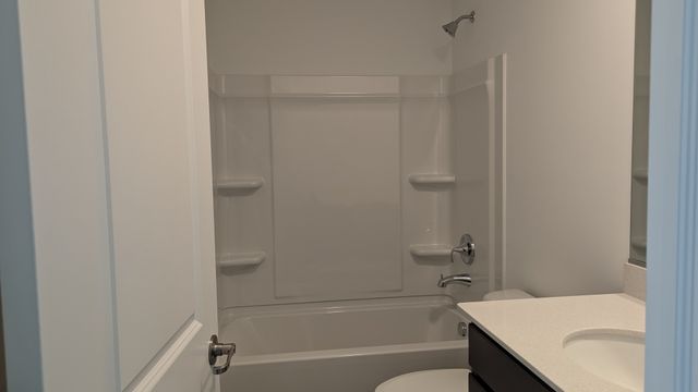 1085 Atterberg Road 4005, South Elgin, IL 60177