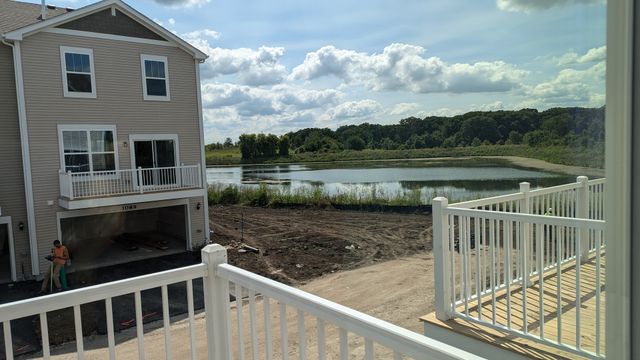 1085 Atterberg Road 4005, South Elgin, IL 60177