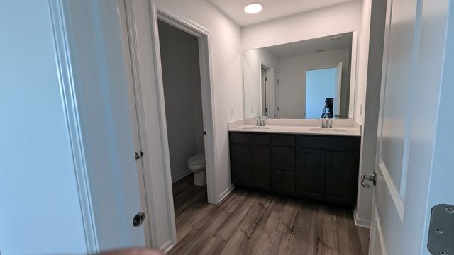 1085 Atterberg Road 4005, South Elgin, IL 60177