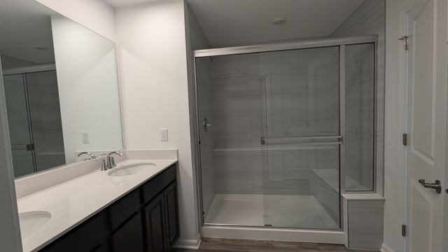 1085 Atterberg Road 4005, South Elgin, IL 60177