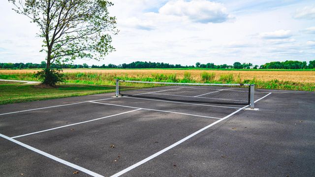 56 Cider Mill Drive, Ashville, OH 43103