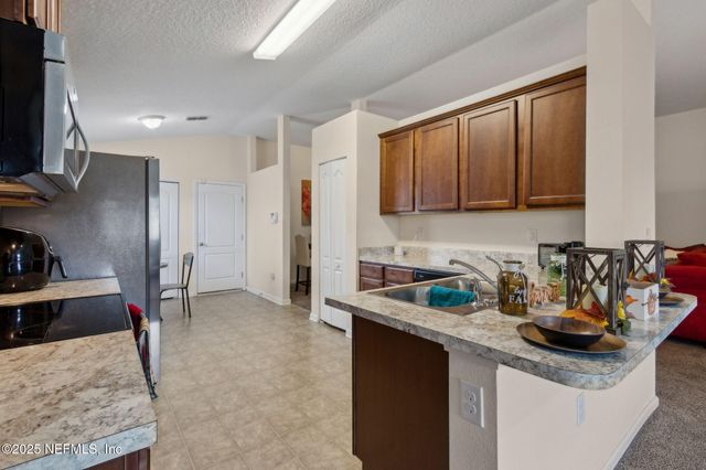 15391 BAREBACK Drive, Jacksonville, FL 32234