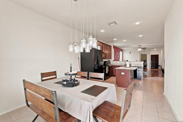 10346 McQueeney, San Antonio, TX 78252