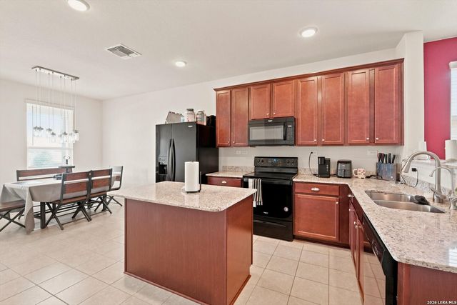 10346 McQueeney, San Antonio, TX 78252