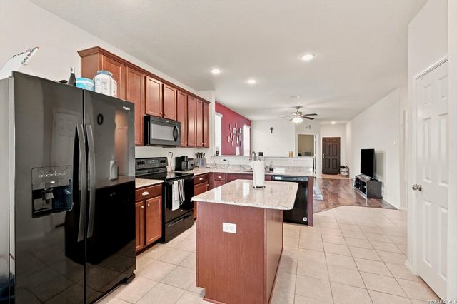10346 McQueeney, San Antonio, TX 78252