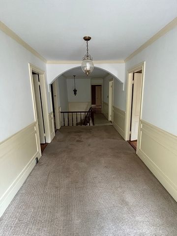 33 Burbank St, Millbury, MA 01527