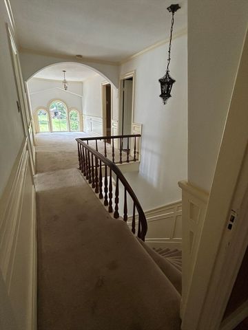 33 Burbank St, Millbury, MA 01527