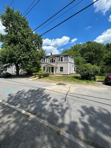 33 Burbank St, Millbury, MA 01527