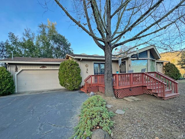 2781 Robinson Creek Rd, Ukiah, CA 95482