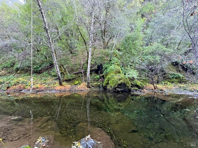 2781 Robinson Creek Rd, Ukiah, CA 95482