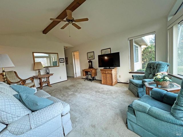 2781 Robinson Creek Rd, Ukiah, CA 95482