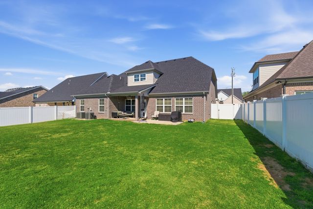 417 Sophie Hill Ct, Murfreesboro, TN 37128