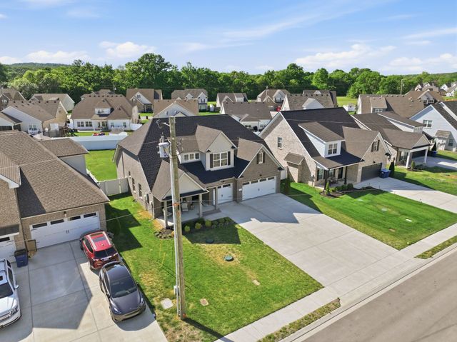 417 Sophie Hill Ct, Murfreesboro, TN 37128