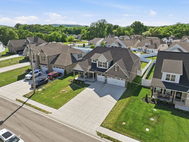 417 Sophie Hill Ct, Murfreesboro, TN 37128