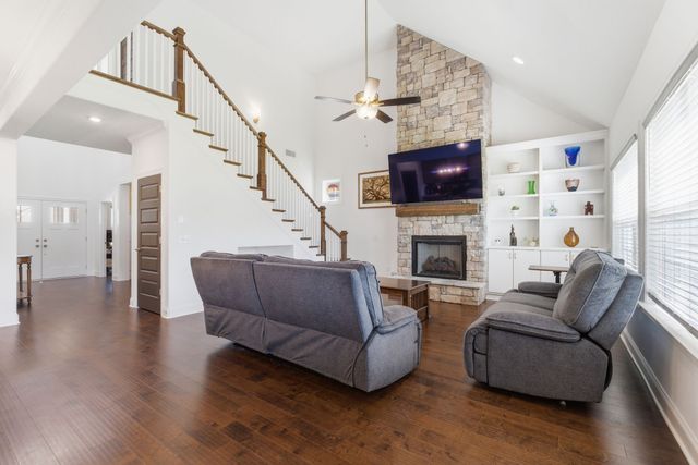 417 Sophie Hill Ct, Murfreesboro, TN 37128