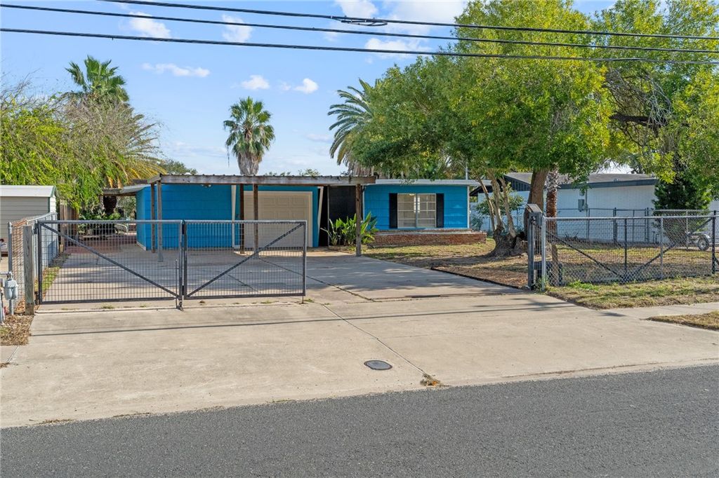 3231 Jamaica Dr, Corpus Christi, TX 78418