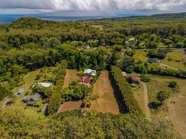 81 Kapuai Rd, Haiku, HI 96708