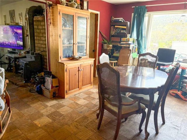 324 Henley Hornbrook rd, Hornbrook, CA 96044