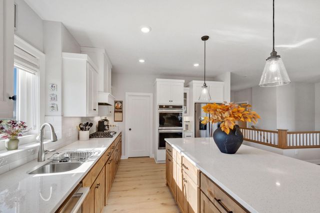 4956 Bennett Street SE, Prior Lake, MN 55372